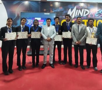 mpu students with chancellor sir